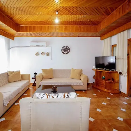 דירה Lovely Villa Surrounded By Nature In Fethiye פאטהיה
