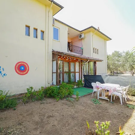 Lovely Villa Surrounded By Nature In Fethiye דירה *